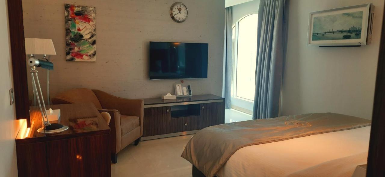 Tio Sea Resort Al Khor Eksteriør bilde A bedroom at the hotel
