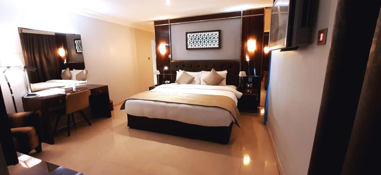 Tio Sea Resort Al Khor Eksteriør bilde A bedroom at the hotel