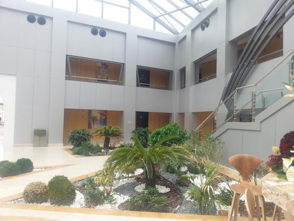 Tio Sea Resort Al Khor Eksteriør bilde Interior of the hospital