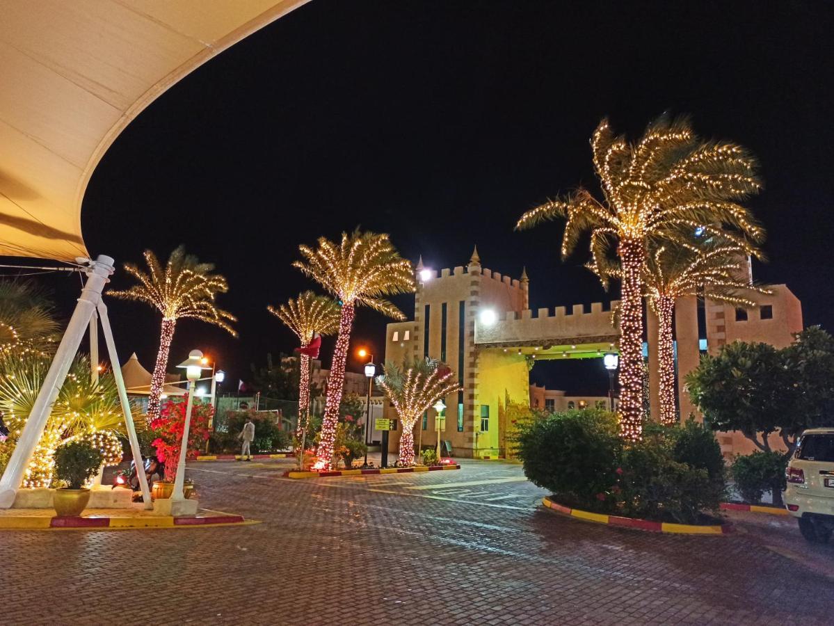 Tio Sea Resort Al Khor Eksteriør bilde The Village at North Scottsdale